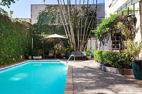 Casa com piscina à venda na Vila Nova Conceição