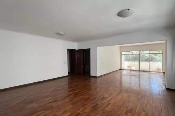 Apartamento à Venda no Jardim Paulista