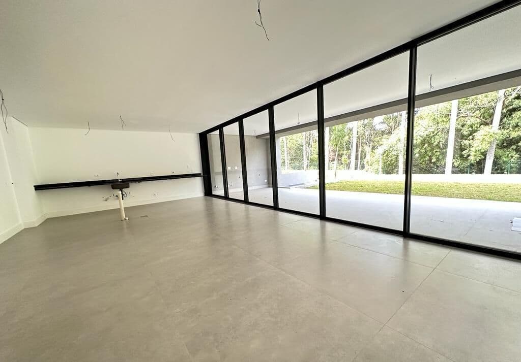Casa Alto Padrão em Condomínio - NOVO