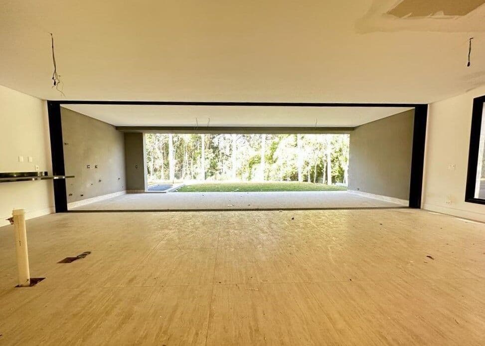 Casa Alto Padrão em Condomínio - NOVO