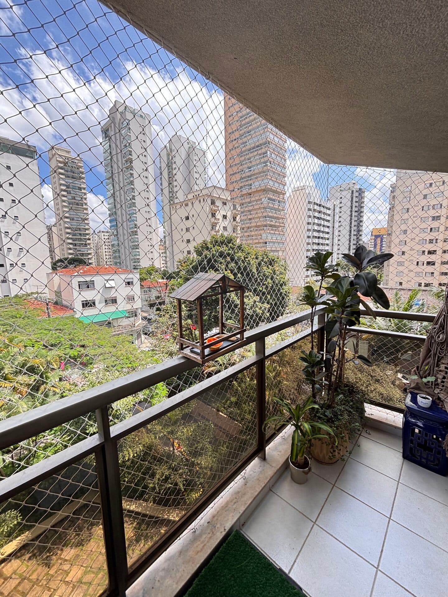 Apartamento reformado em Moema
