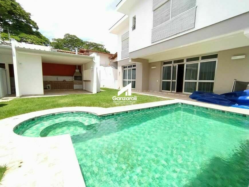 Casa 700m² com 6 Suítes e 8 Vagas, Piscina e Churrasqueira na Vila Nova Conceição
