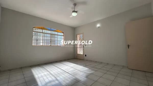 Casa à Venda 253m² - Parque São Quirino - Campinas/SP.