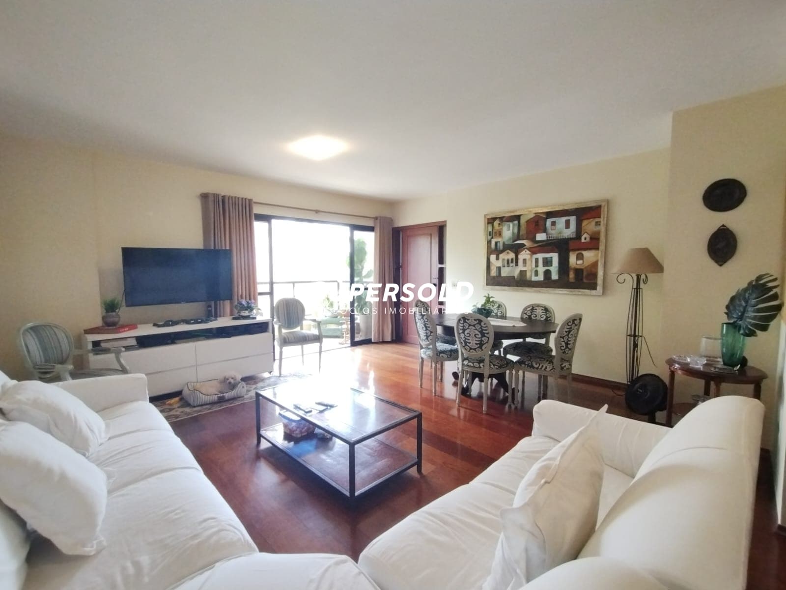 Apartamento à Venda No Bairro Cambuí-Campinas-SP