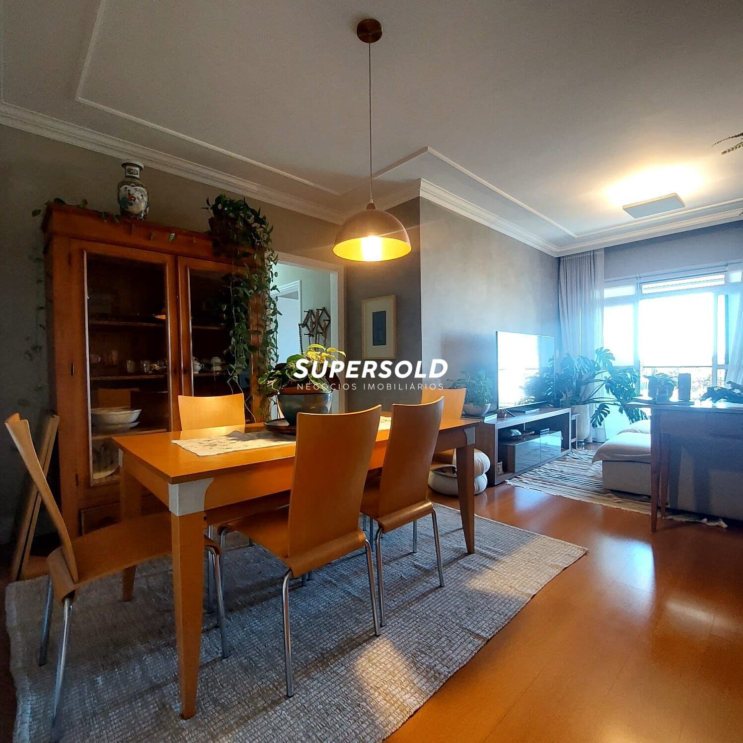 Apartamento á venda entre o Taquaral e Cambuí - Campinas