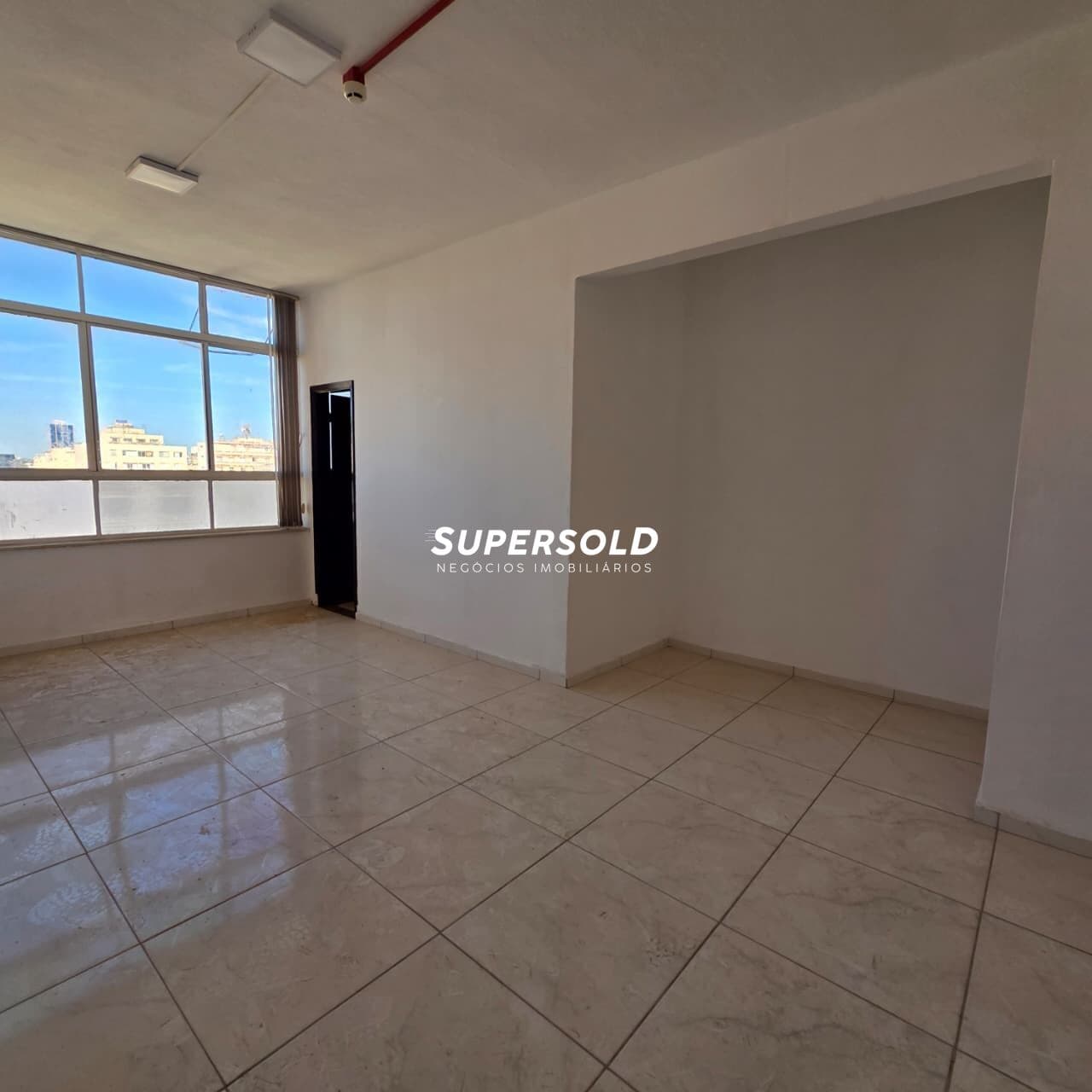 Sala Comercial à venda no Centro em Campinas/SP - Edifício José Guernelli