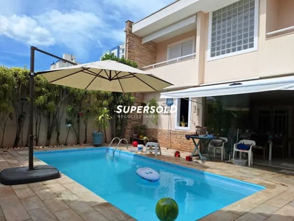 Casa à Venda em Bolsão no Bairro Mansões Santo Antônio -Campinas/SP