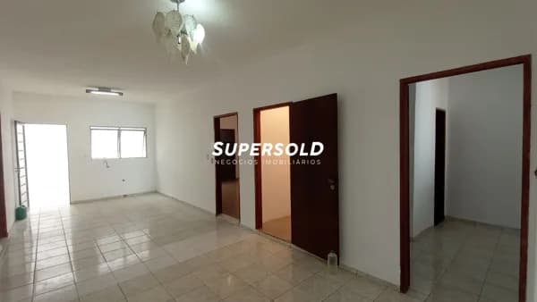 Casa à venda com 4 quartos Jardim das Bandeiras - Campinas/SP