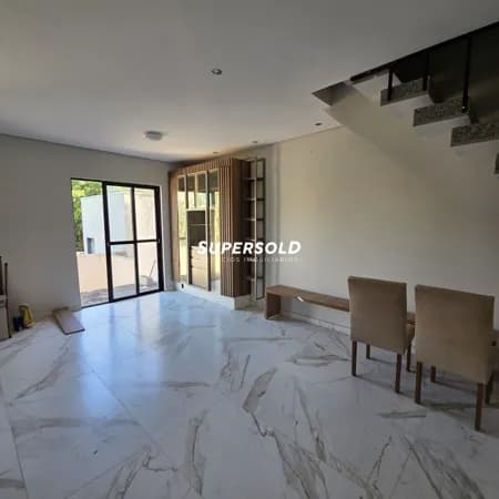 Casa nova à venda em condomínio fechado de vila em Sousas – 3 quartos sendo 1 suíte | R$ 800.000