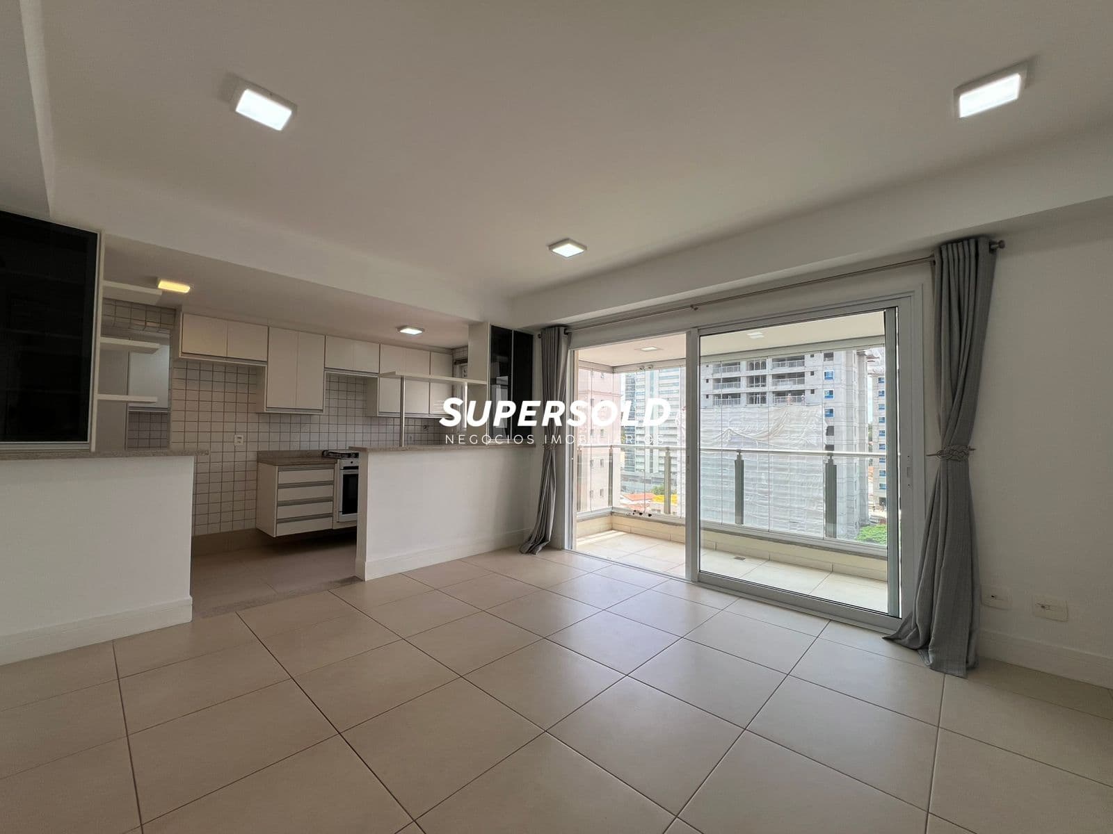 Apartamento à venda - 2 suítes - Condomínio Residencial Bella Vita - Cambuí - Campinas/SP