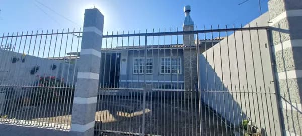 Casa com 3 dormitórios no Porto Verde!