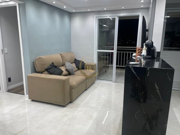 Apartamento Semi-Mobiliado