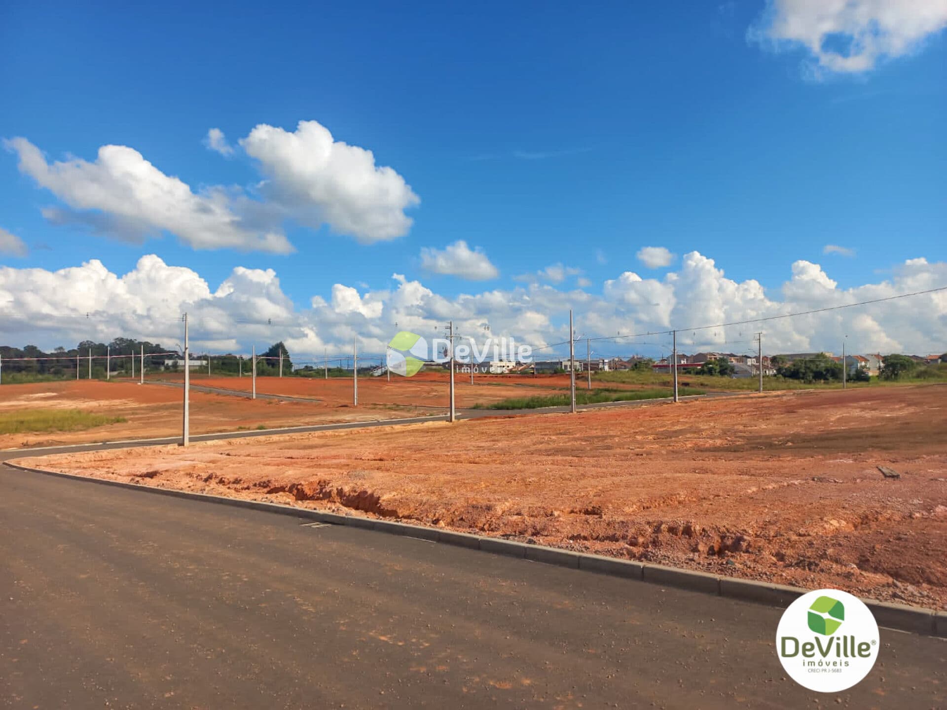 Lote/Terreno em Fazenda Rio Grande - Gralha Azul