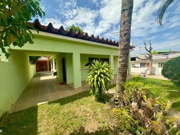 R$450.000 (Isso mesmo, e toda legalizada) CASA COMERCIAL OU RESIDENCIAL , NO CENTRO DE MARICÁ/RJ ‼️