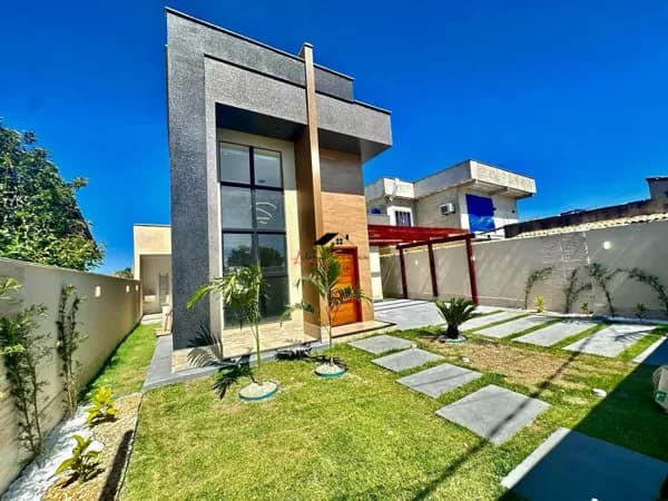 UM LAR MODERNO E CHEIO DE ESTILO EM ITAIPUAÇU! ✨🏡 📍 Jardim Atlântico Central – Itaipuaçu | Maricá/RJ Se você busca conforto, sofisticação e excelente localização, esta casa é a escolha perfeita! 💰 R$ 769.000,00