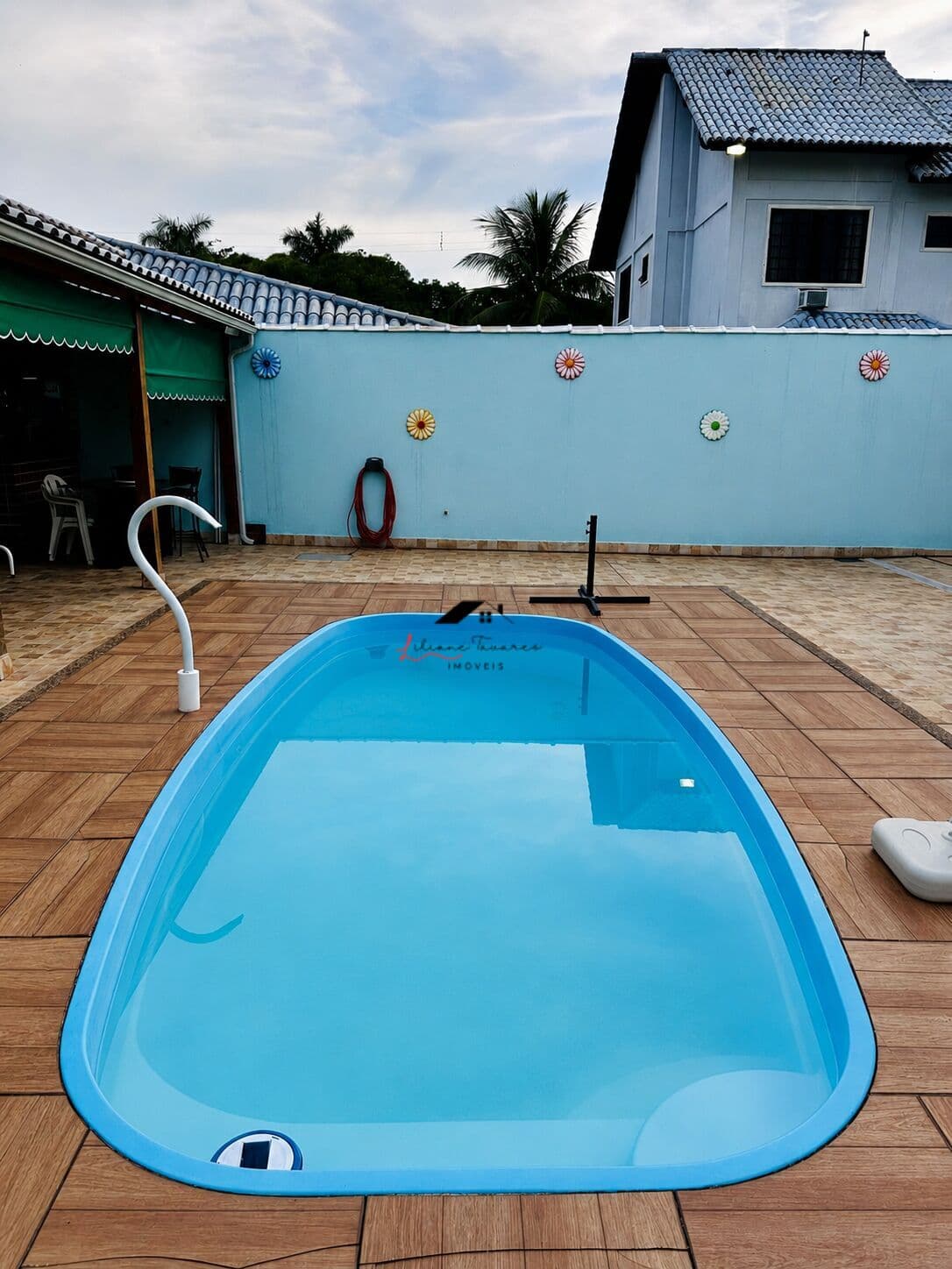 UM CHARME DE CASA COM ENERGIA SOLAR NO CONDOMÍNIO ELISA — MARICÁ/RJ ☀️🌿 Uma casa moderna, e pronta para morar… perfeita para quem busca conforto, segurança e qualidade de vida em um dos condomínios mais desejados de Maricá!