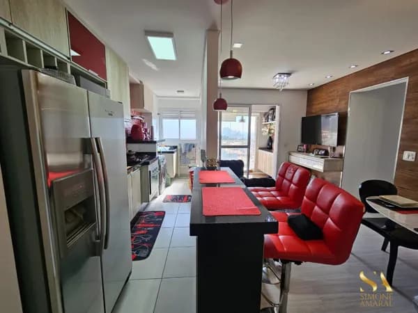 APARTAMENTO EM CONDOMÍNIO .