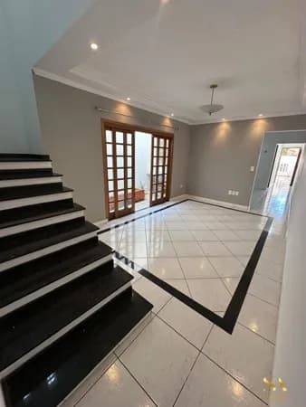 Sobrado Próximo ao Clube Aramaçan !!!