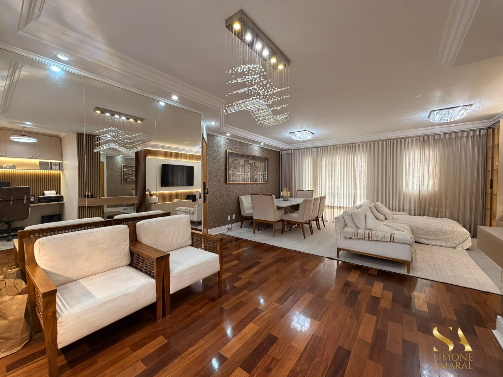 Apartamento Alto Padrão com PORTEIRA FECHADA!!!
