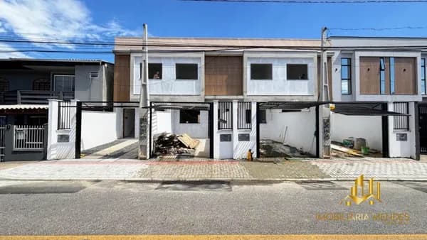 Casa em Joinville - Iririú