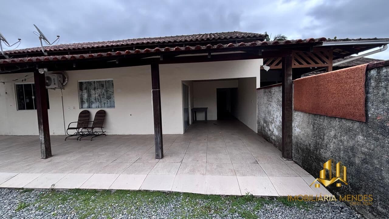 Casa em Joinville - Espinheiros
