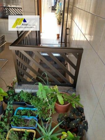 Sobrado Padrão para Venda em Jardim Tietê São Paulo-SP