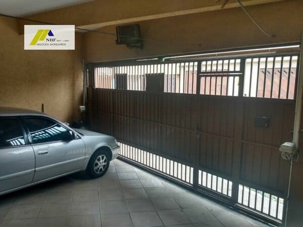 Casa Padrão para Venda em Parque Santa Madalena São Paulo-SP