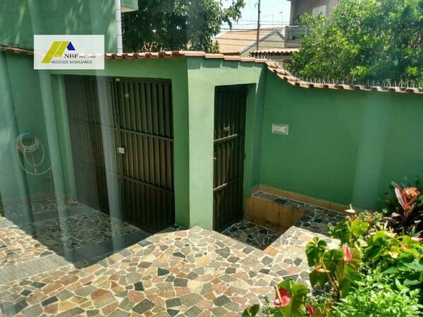Casa Padrão para Venda em Jardim das Maravilhas Santo André-SP