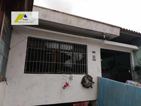 Casa Padrão para Venda em Parque Santa Madalena São Paulo-SP