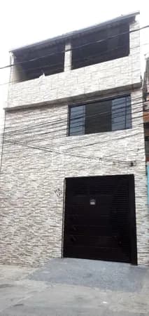 Casa em São Paulo - Parque dos Bancários