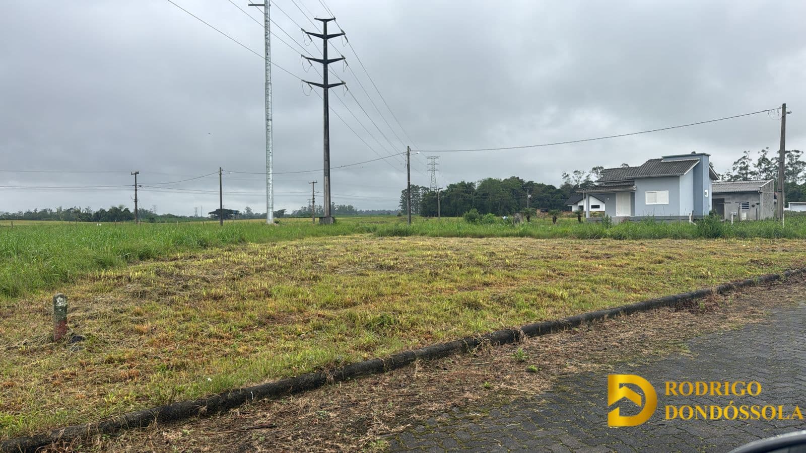Terreno de Esquina no Santa Ana – Forquilhinha/SC Lote 5 – Quadra S • Loteamento Antonio Horr • 476,54 m²