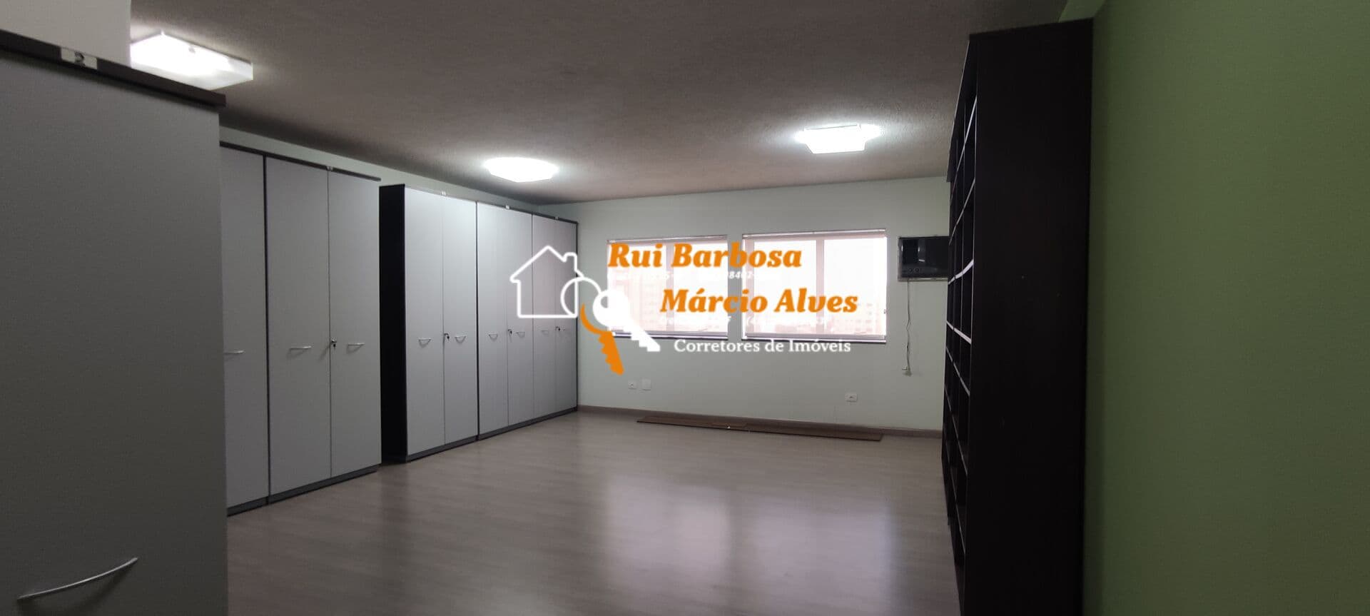 Prédio Comercial em Centro, Londrina/PR