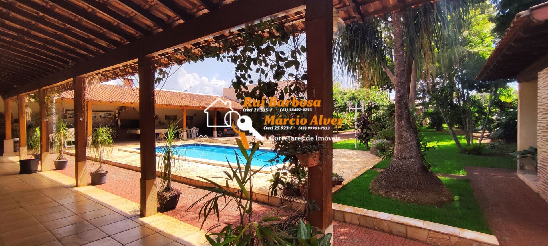 Casa Alto Padrão em Waldemar Hauer, Londrina/PR