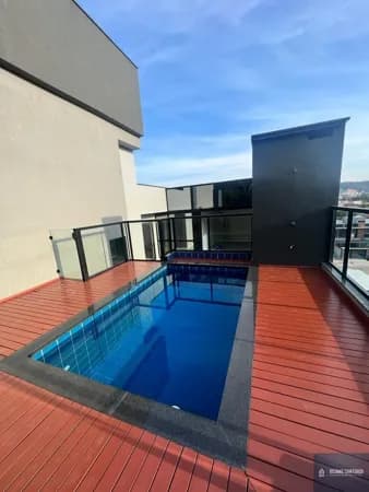 Amplo apartamento com 4 quartos sendo 2 suítes, piscina privativa, na Barra em Balneário Camboriú
