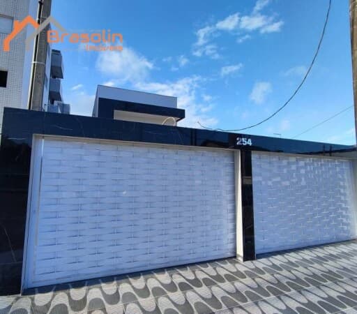 Sobrado novo em Condomínio 2 suítes