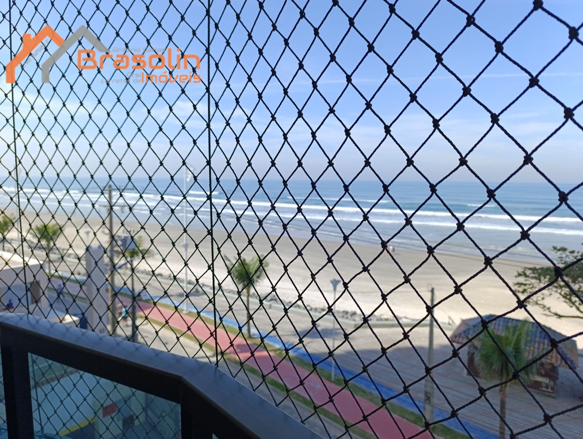 Oportunidade Apartamento frente mar 2 dormitórios sendo uma suíte 2 sacadas