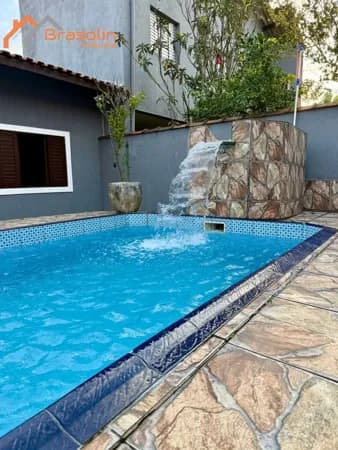 🏡 Casa com piscina lote inteiro 2 dormitórios + edícula em Mongaguá - Vera Cruz! 🌴