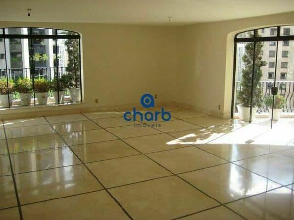 Apartamento em São Paulo - Jardim Paulista