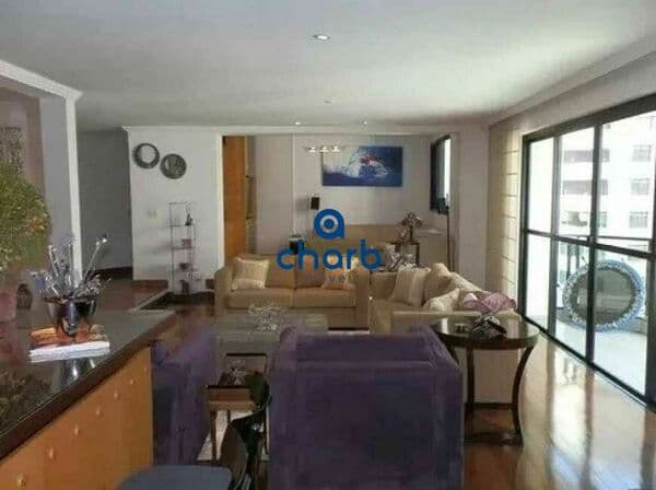 Apartamento em São Paulo - Itaim Bibi