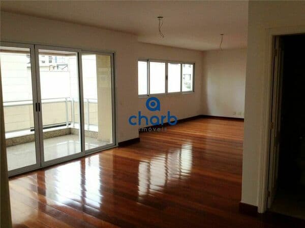 Apartamento em São Paulo - Itaim Bibi