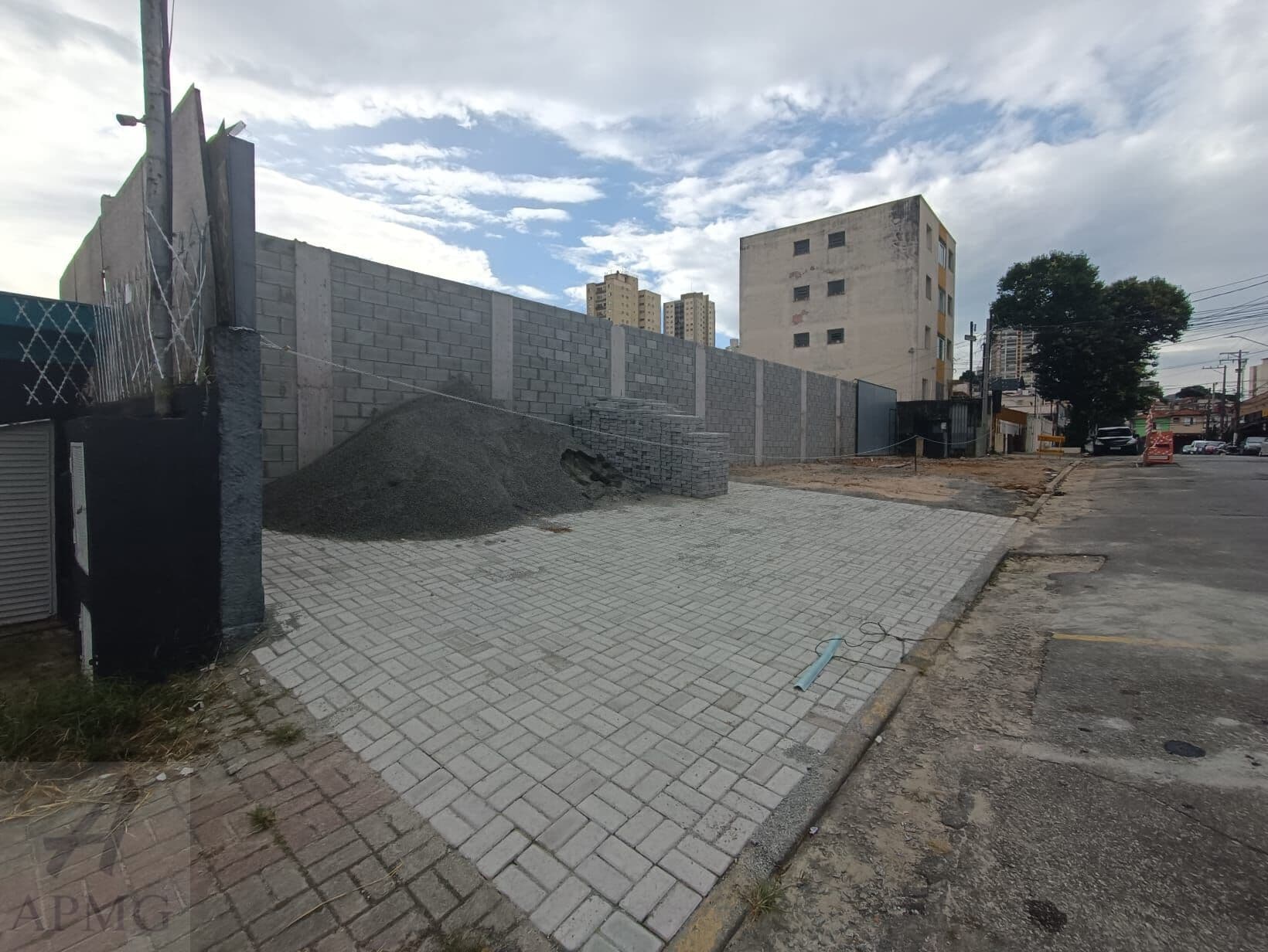 Terreno a venda em Santana com 1.582,00 metros