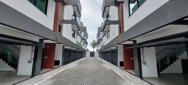Casa de condomínio no Tremembé