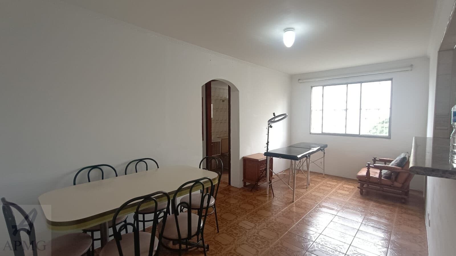 Apartamento Padrão com 2 dormitórios e 1 vaga - Vila Irmãos Arnoni