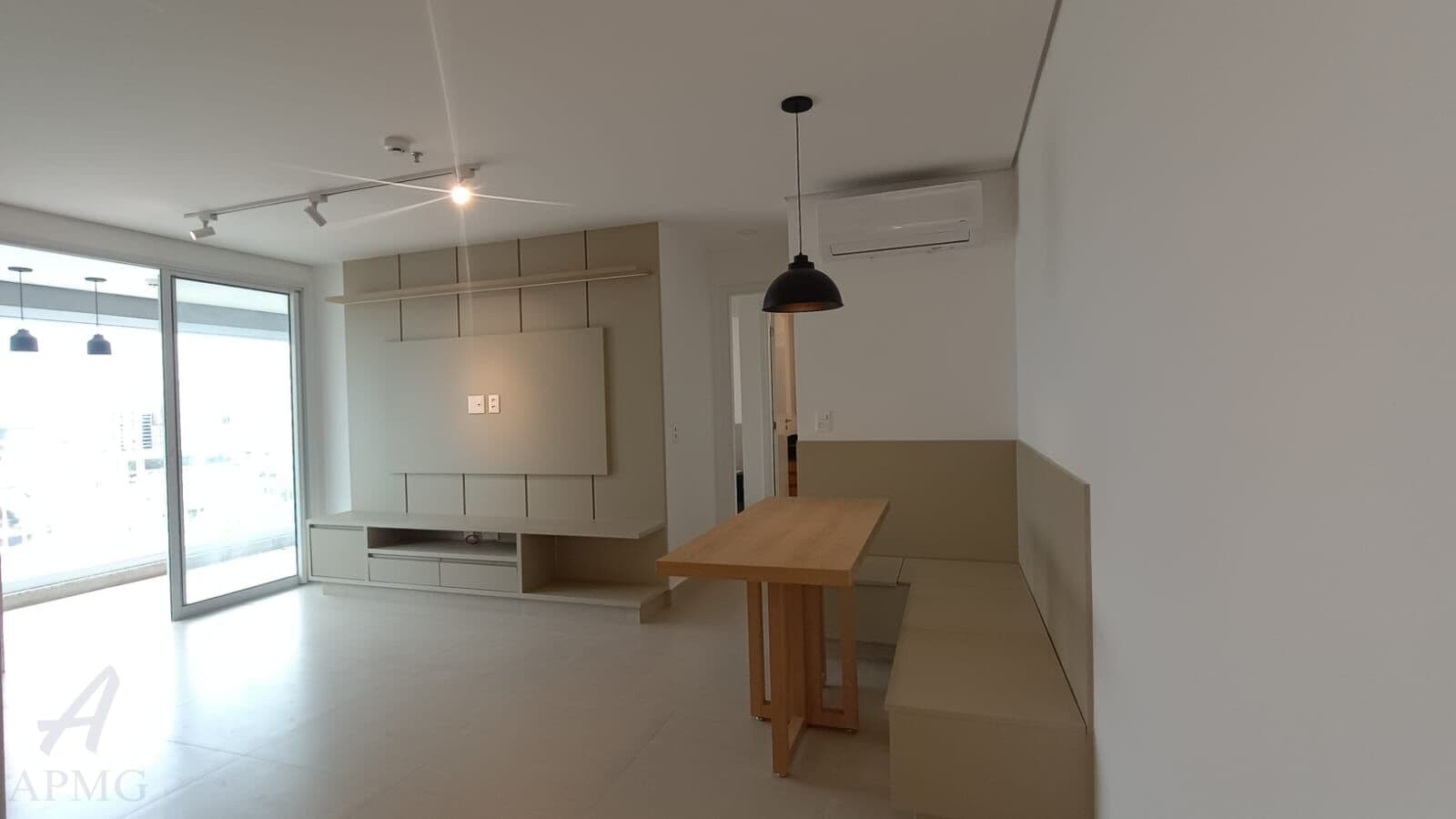 Apartamento com 1 dormitório e 1 vaga santana