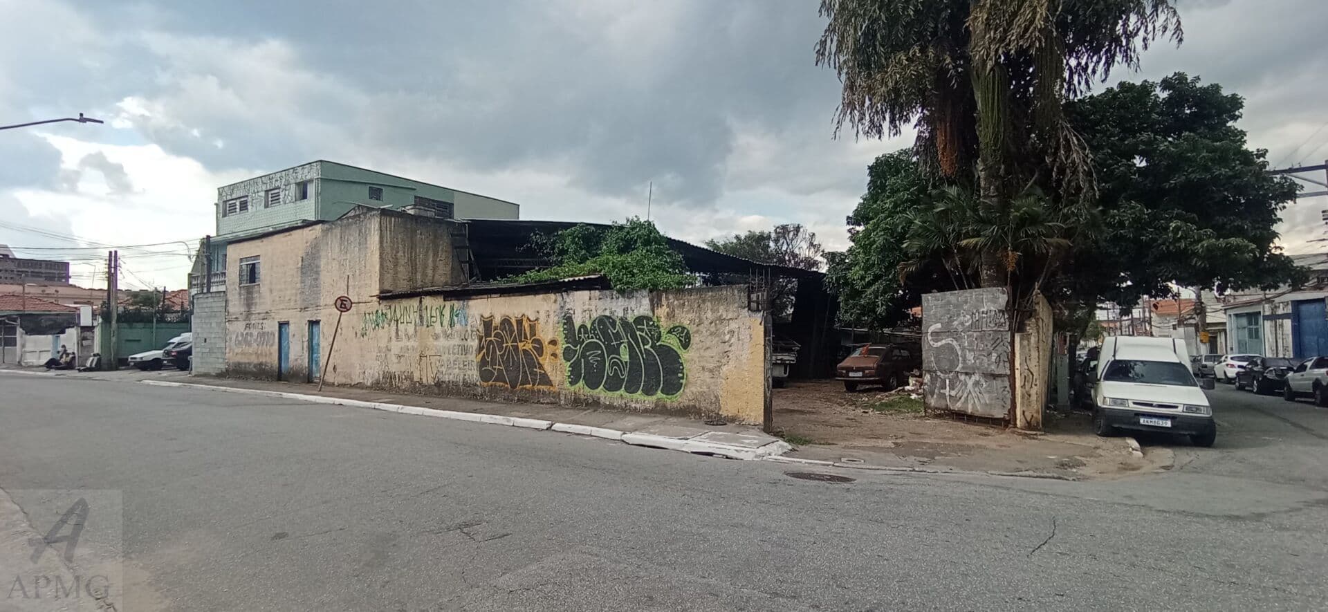 Terreno de esquina no Jaçanã, próximo a Avenida Guapira