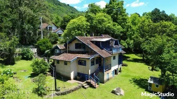 Lindo Sitio em Canela 4 dormitórios 4 suítes