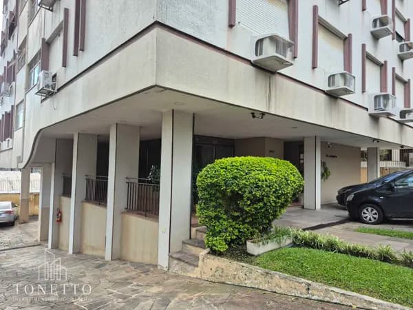 Apartamento de 2 dorm em rua calma