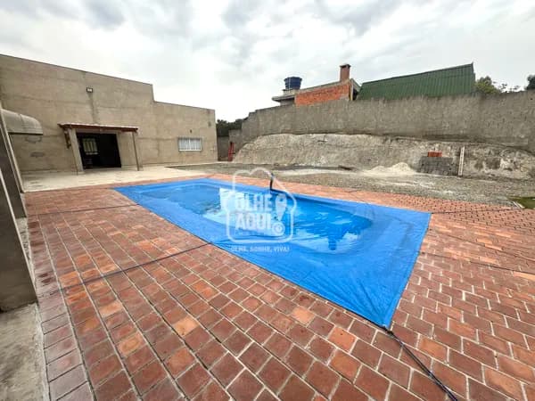 CHÁCARA RÚSTICA COM SUÍTE, PISCINA E VISTA PARA A NATUREZA