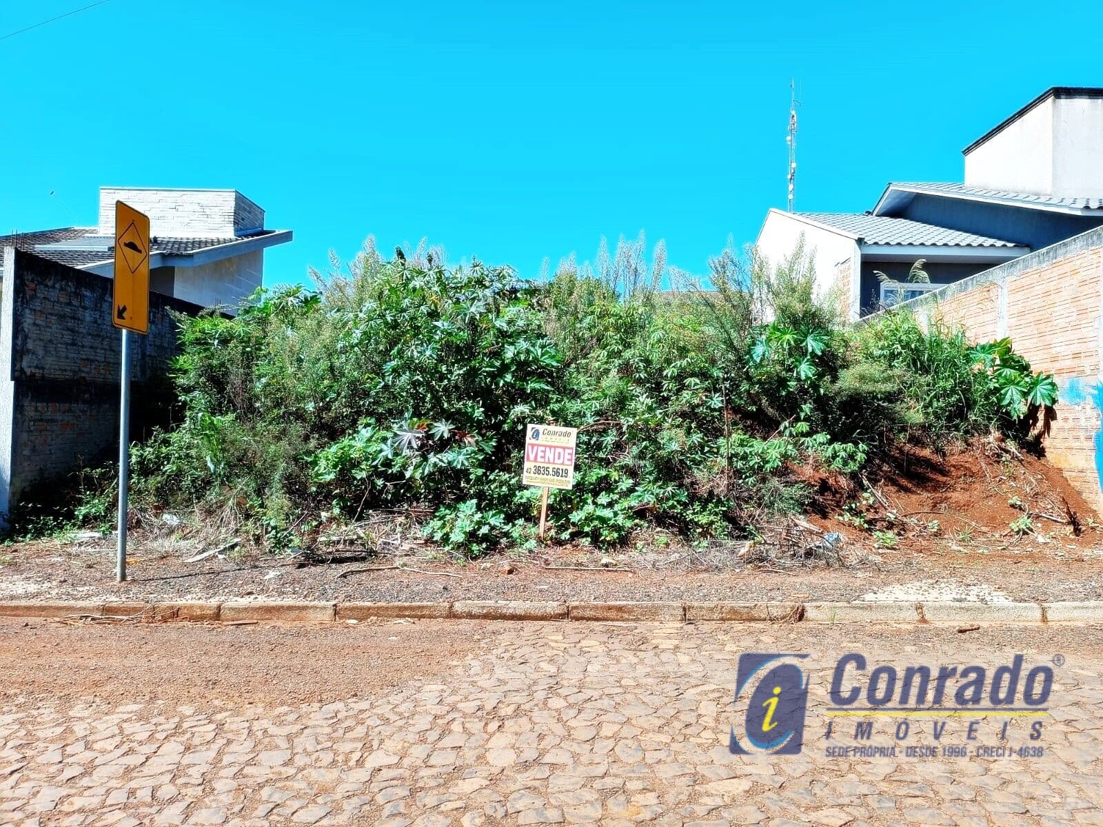 Lote/Terreno em Cantagalo - Centro