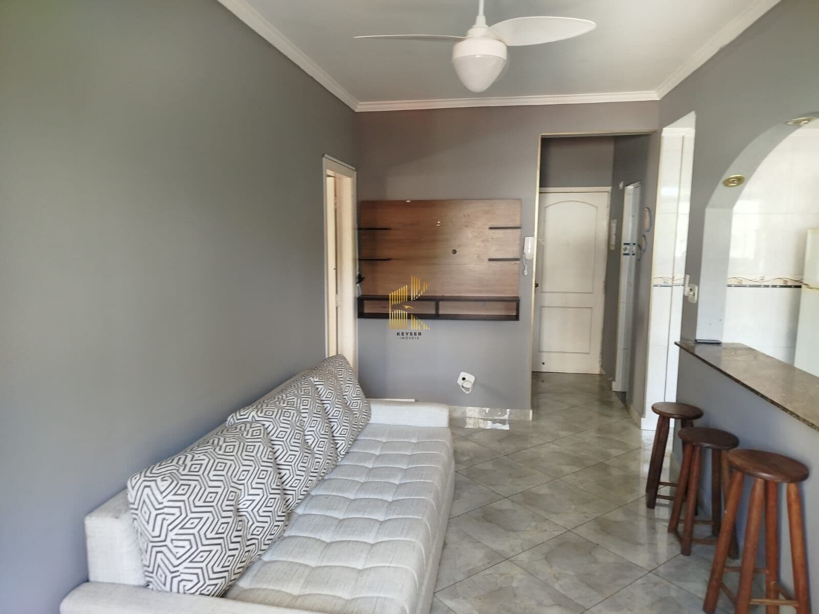 Apartamento à venda no bairro Aviação em Praia Grande, SP. 2 dormitórios.
